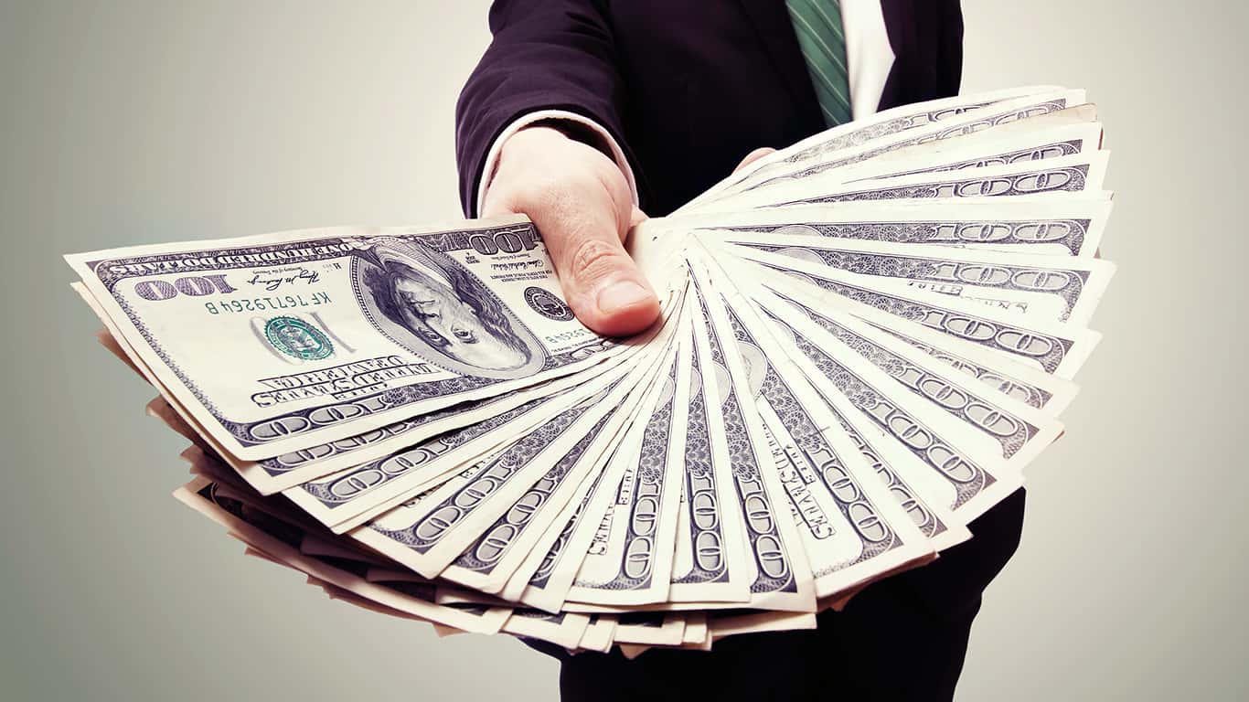 An Expert Guide to Earnest Money in Homebuying