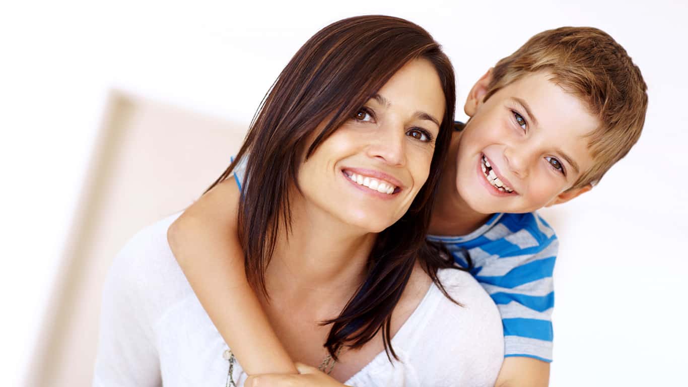18 Daughters Share Timeless Lessons About Money from Their Moms