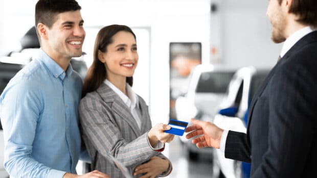 4 Times It Could Be Smart to Charge a Large Purchase on a Credit Card